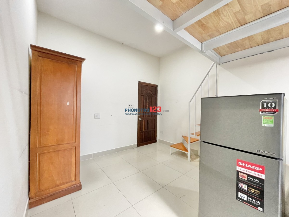GÁC LỬNG CỬA SỔ FULL NỘI THẤT, AN NINH GẦN NGAY CHỢ BÀ CHIỂU, HÀNG XANH BÌNH THẠNH