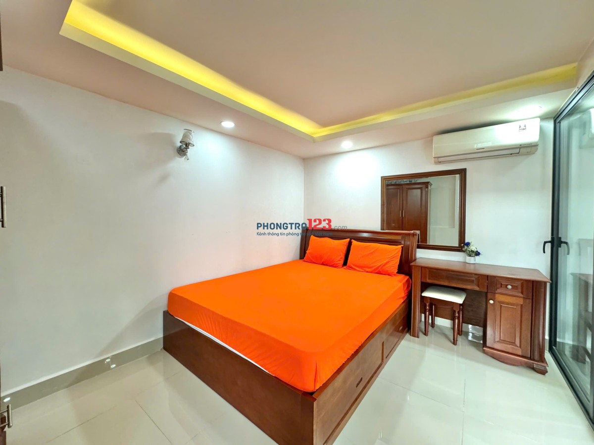 PHÒNG BAN CÔNG 35m2 FULL NỘI THẤT HOÀNG SA Q3 gần CHỢ PHẠM VĂN HAI