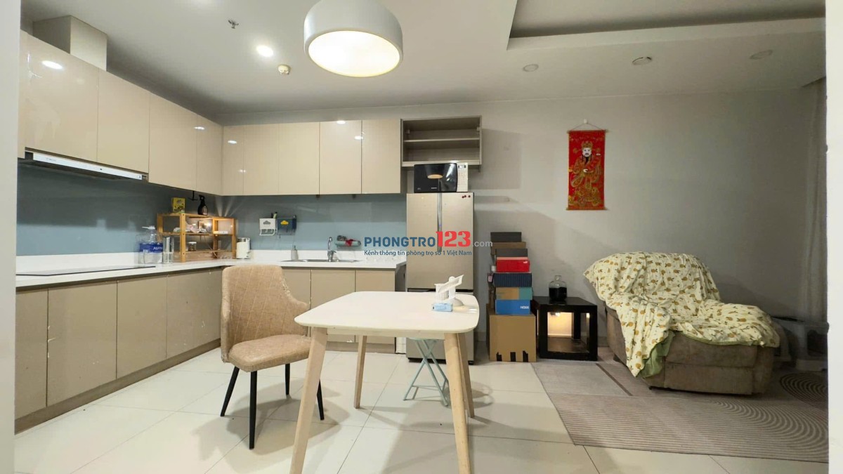 Căn 2 phòng ngủ- C/c Carilon 1- Trần Văn Danh giá 11tr/tháng