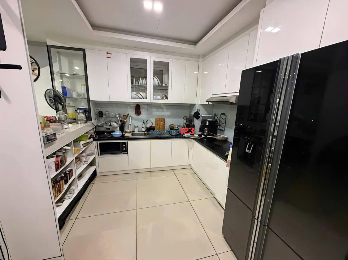 Chung cư Hoa Sen, đầy đủ nội thất 110m2, 3PN, Giá thuê 14,5