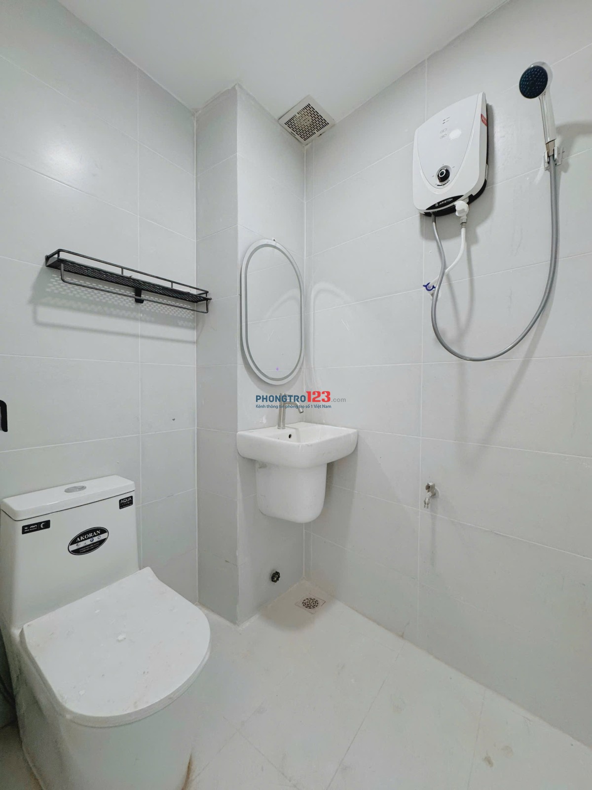 Cho thuê căn hộ gần ngã tư Phú Nhuận, khu Phan Xích Long