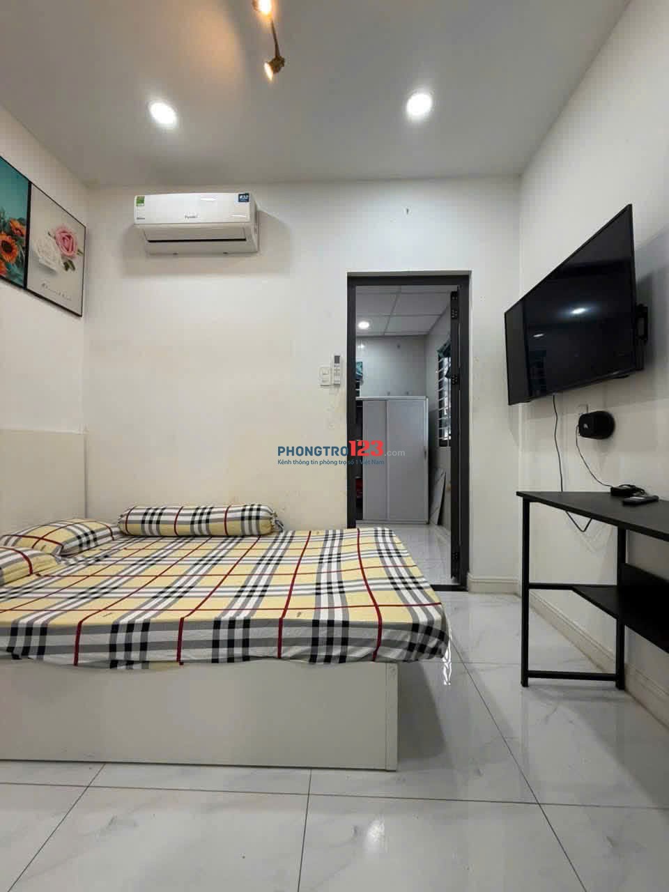 [CHÍNH CHỦ] CHO THUÊ NHÀ NGUYÊN CĂN TRƯƠNG ĐỊNH, Q.3, 3 TẦNG - 2PN & 3WC