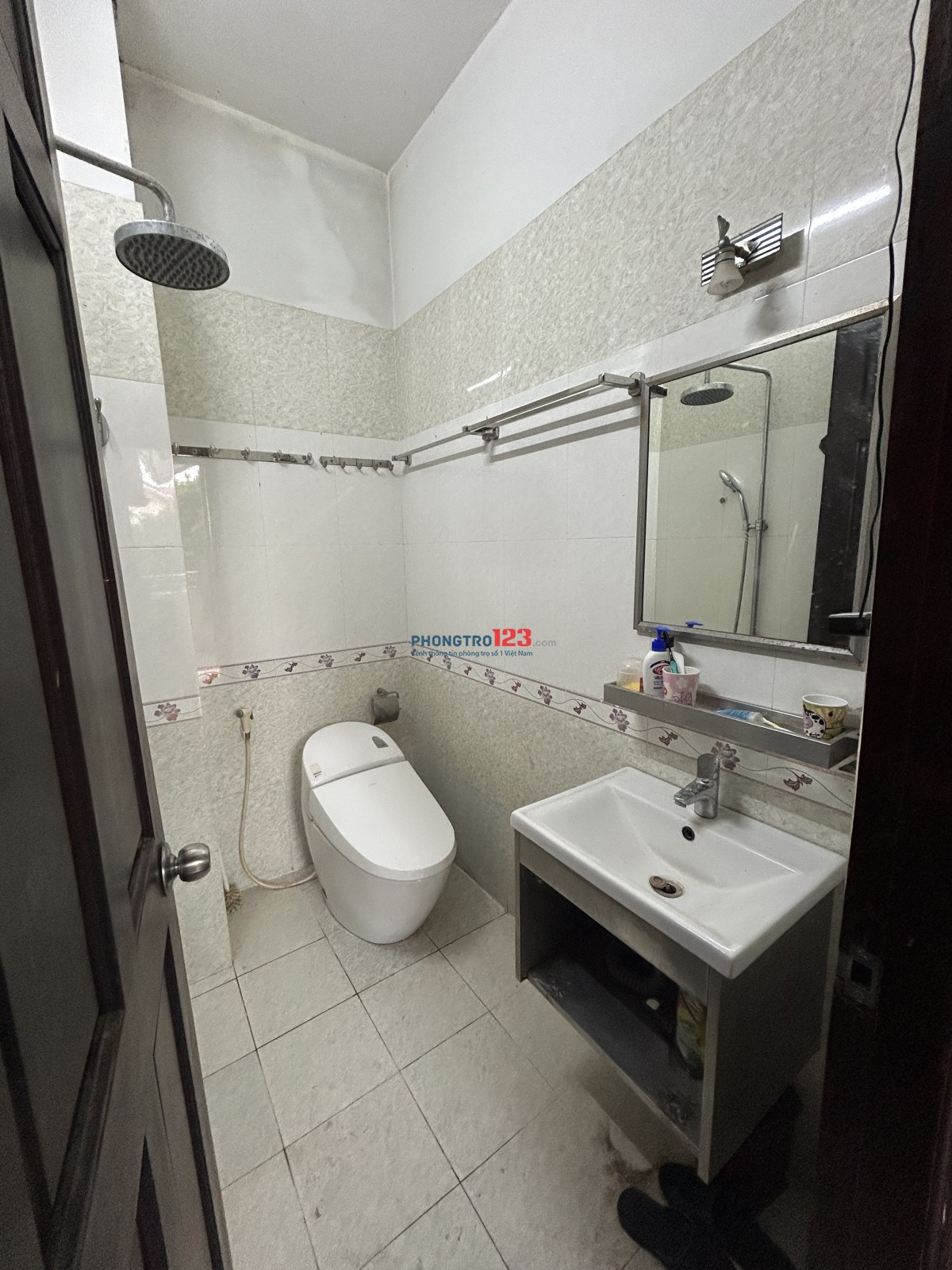 PHÒNG DỊCH VỤ CHO THUÊ NGẮN HẠN, DÀI HẠN tại Q9.