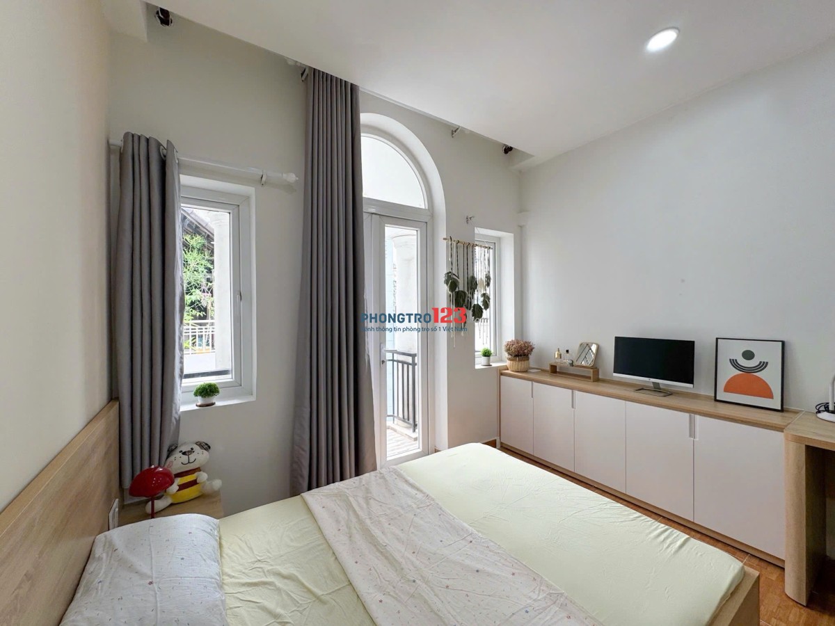 PHÒNG 45m2 MỚI SIÊU ĐẸP – BAN CÔNG LỚN GIÁP QUẬN 1 | FULL NỘI THẤT MỚI | ĐIỆN BIÊN PHỦ, BÌNH THẠNH