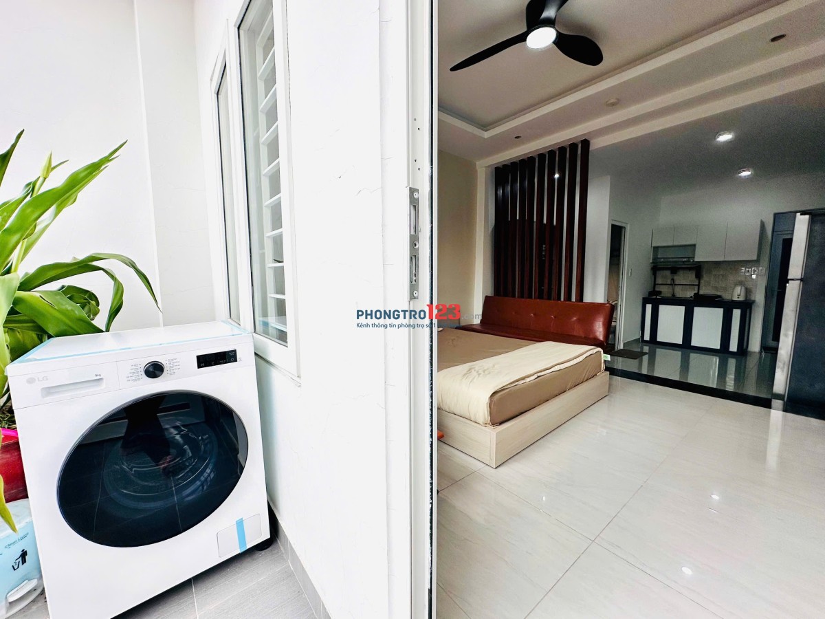 CĂN HỘ BAN CÔNG THOÁNG, MÁY GIẶT RIÊNG BẾP TÁCH XA GIƯỜNG XÔ VIẾT NGHỆ TĨNH BÌNH THẠNH GẦN QUẬN 1, 3
