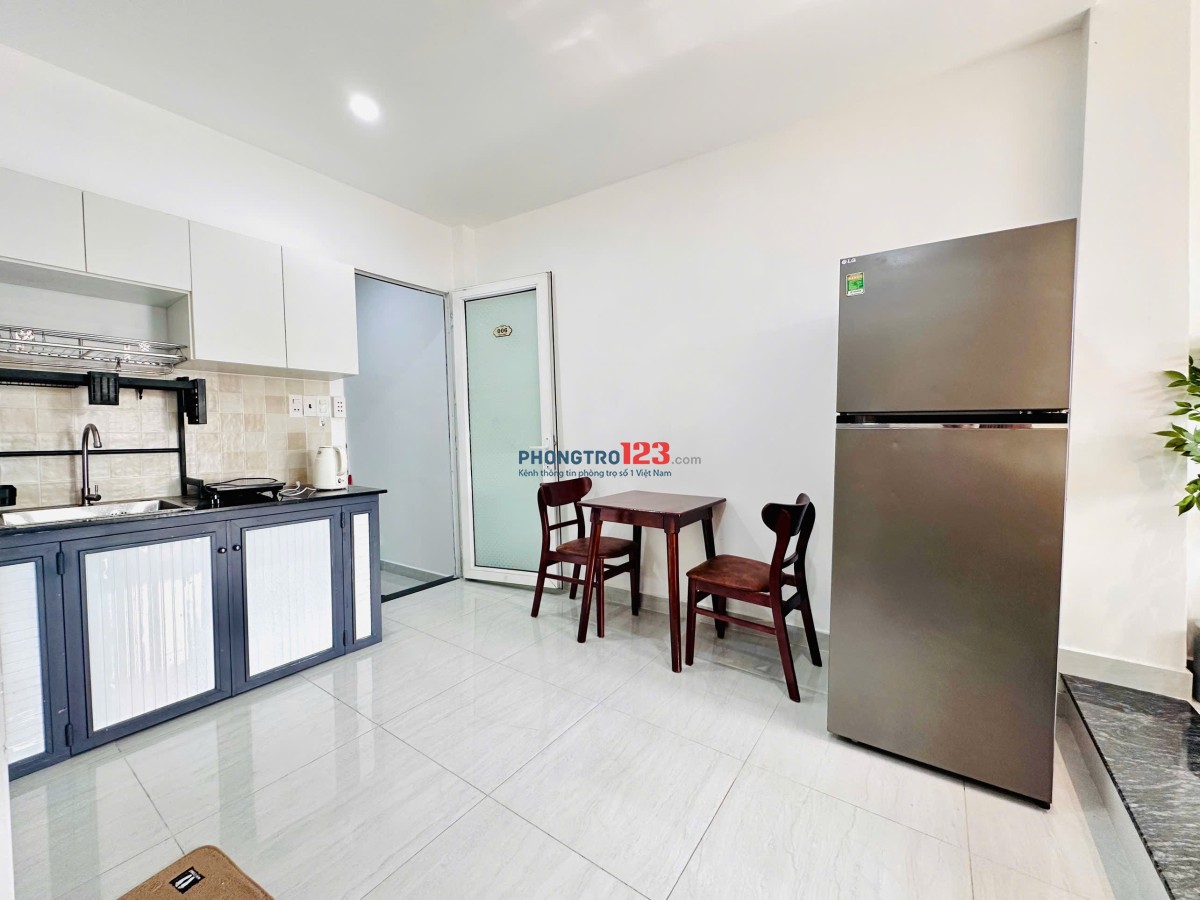 CĂN HỘ BAN CÔNG THOÁNG, MÁY GIẶT RIÊNG BẾP TÁCH XA GIƯỜNG XÔ VIẾT NGHỆ TĨNH BÌNH THẠNH GẦN QUẬN 1, 3