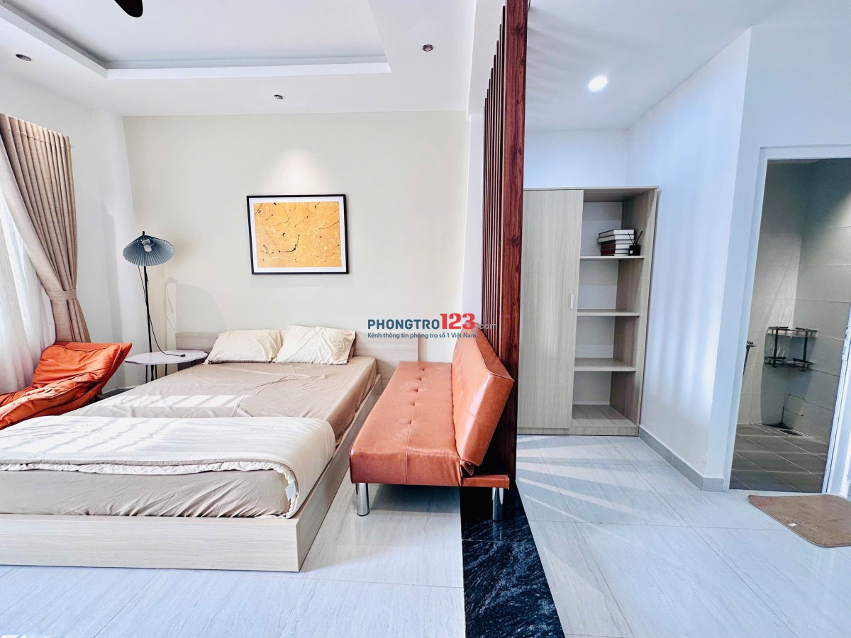 CĂN HỘ BAN CÔNG THOÁNG, MÁY GIẶT RIÊNG BẾP TÁCH XA GIƯỜNG XÔ VIẾT NGHỆ TĨNH BÌNH THẠNH GẦN QUẬN 1, 3
