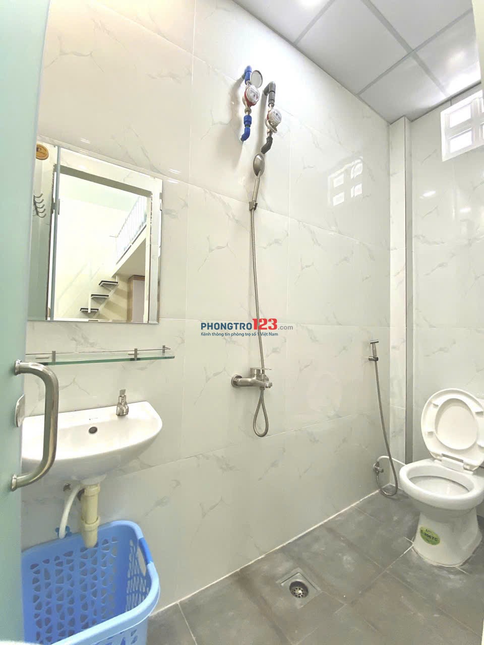 Cho thuê phòng gác, rộng thoáng, ở 3–4 người, thang máy – Chu Văn An, Bình Thạnh gần FTU2, UTH, VLU