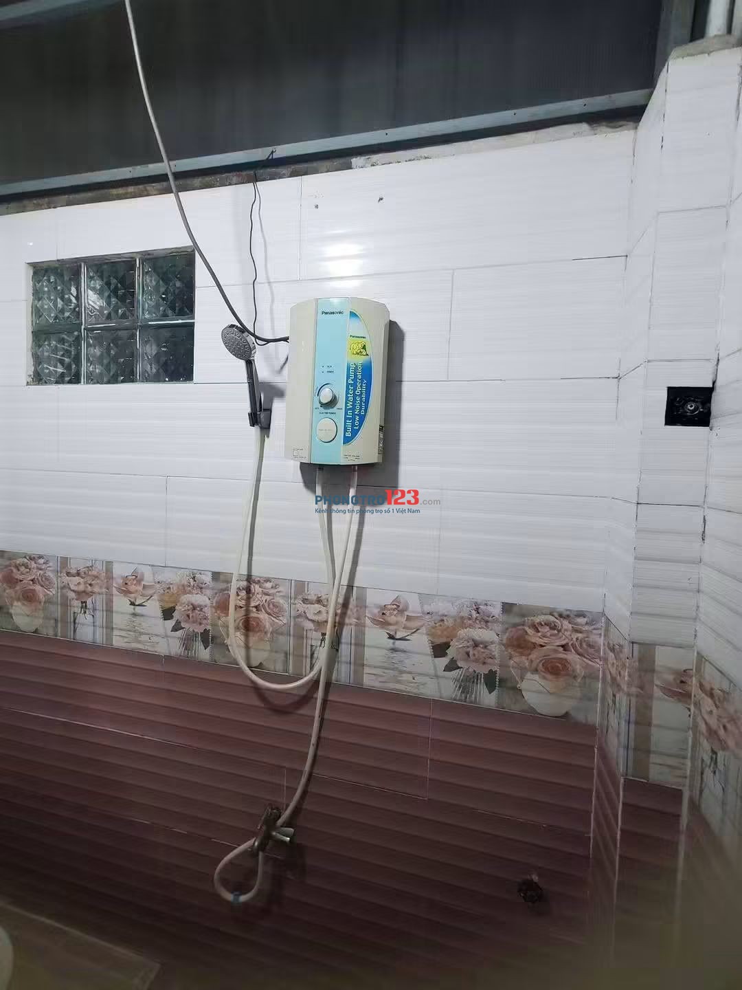 CHO THUÊ PHÒNG NHÀ 860/8 Đường Hưng Phú, Q8 có cửa sổ lớn, 3,8tr/tháng