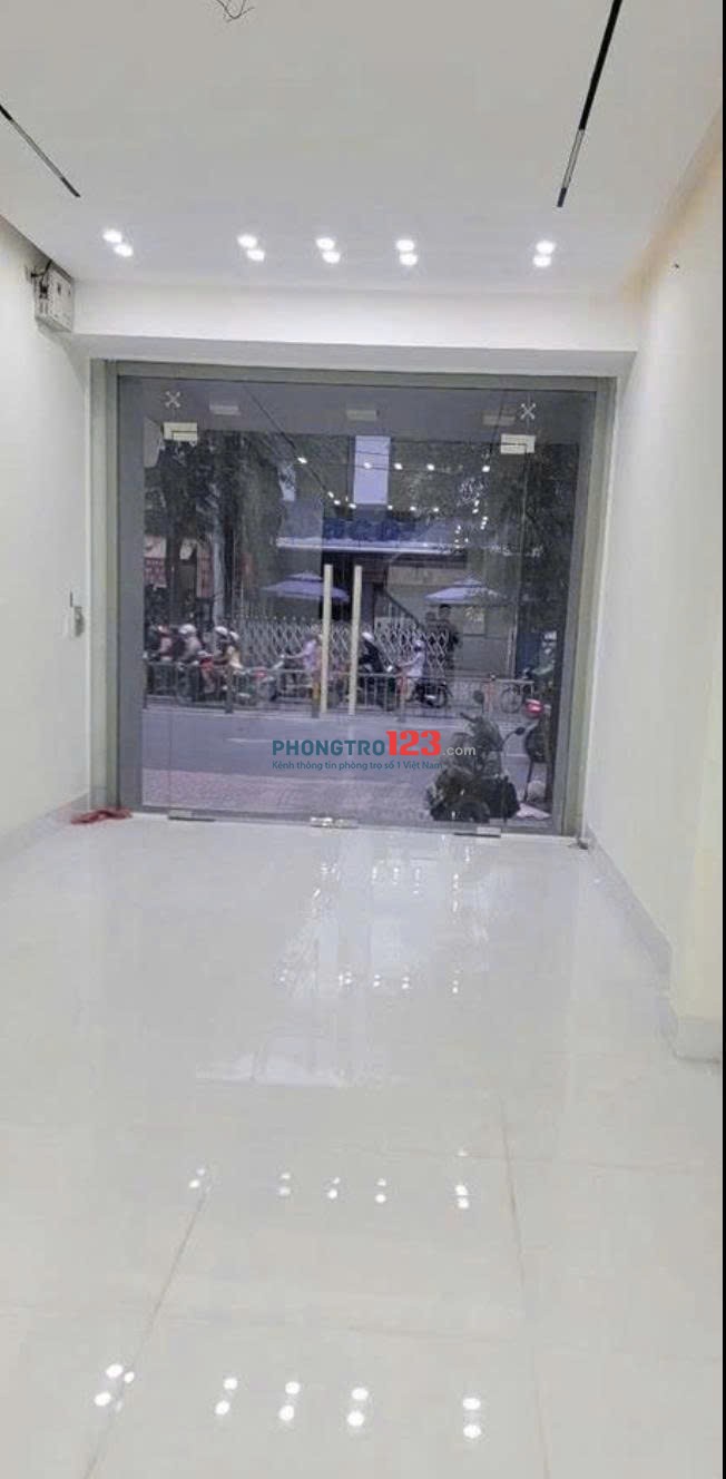 Nhà nguyên căn (1 trệt mặt bằng kinh doanh - 1 lầu 2 PN) 139m2 giá 15tr/th