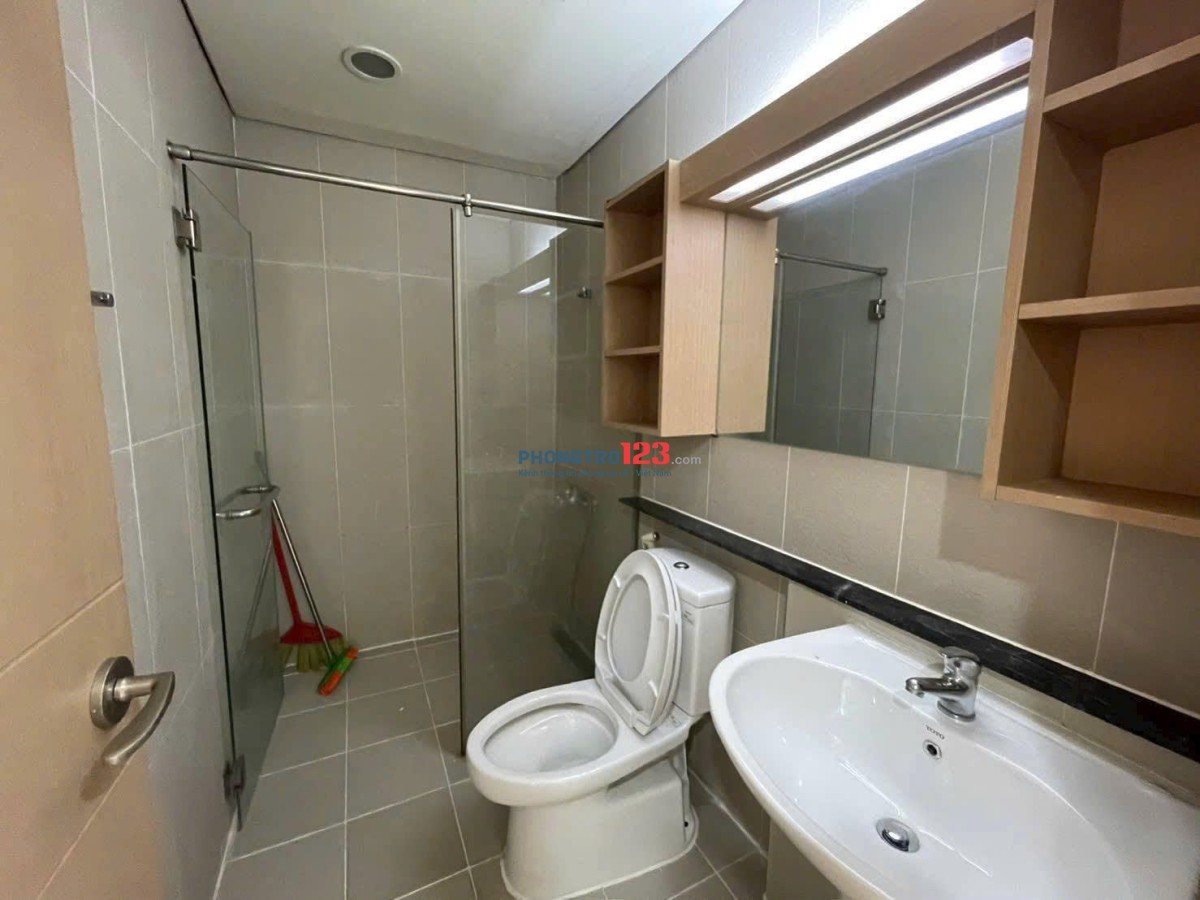 Chung cư Khuông Việt-Tân Phú có 3 PN, 2WC đầy đủ nội thất giá 13,5 tr/th