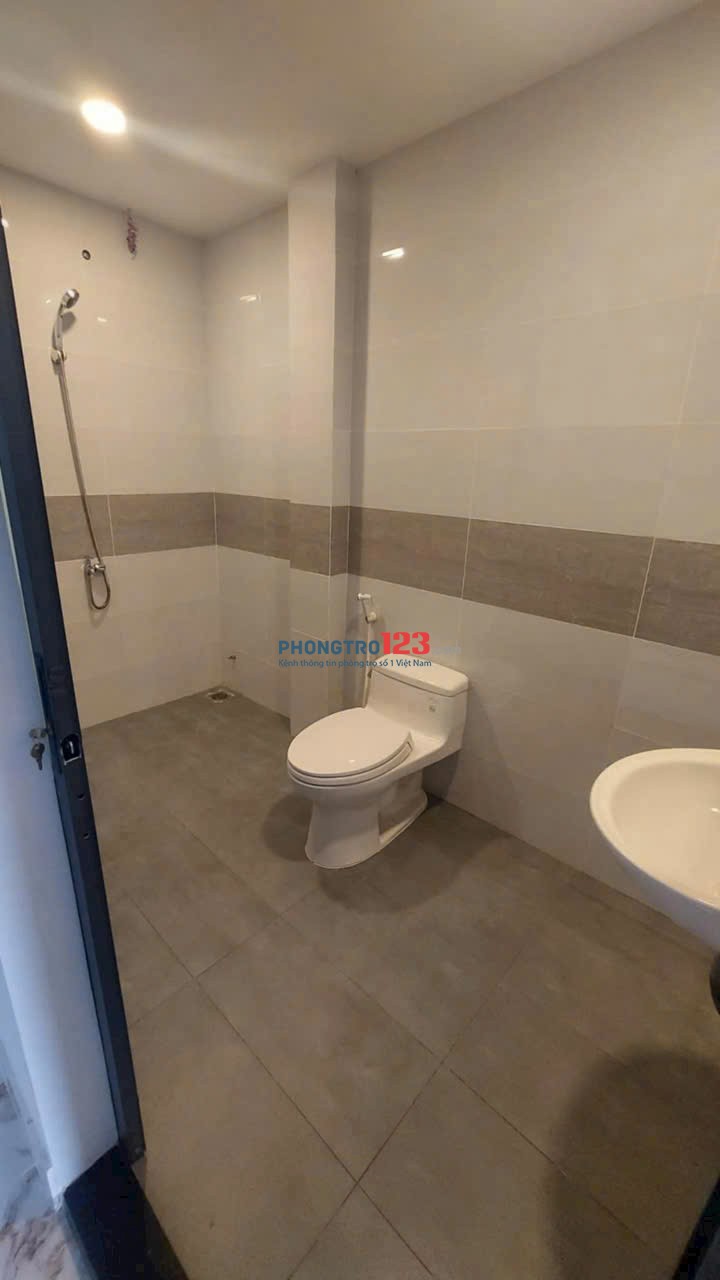Nhà 1 lầu, 2p ngủ, 2wc hẻm 270 Phan Đình Phùng giá 14tr/tháng