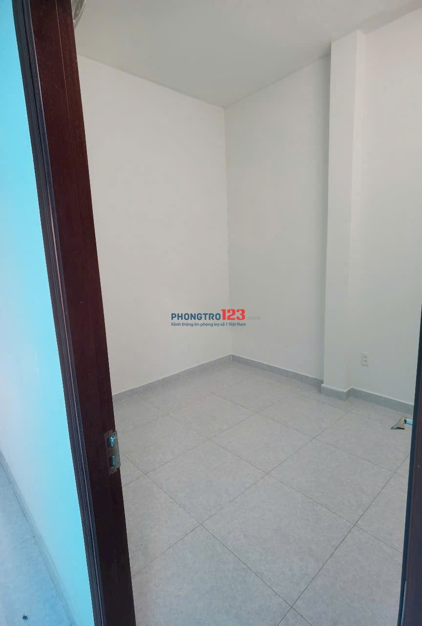 Cho nhà riêng khu Phan Xích Long, 2p ngủ, nội thất giá 14tr/tháng