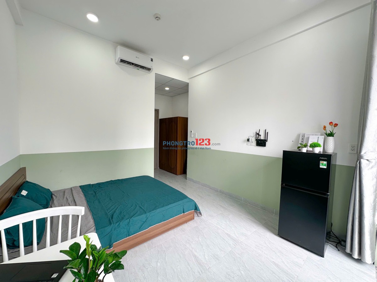 STUDIO FULL NỘI THẤT – CÓ BAN CÔNG – THẠNH MỸ LỢI