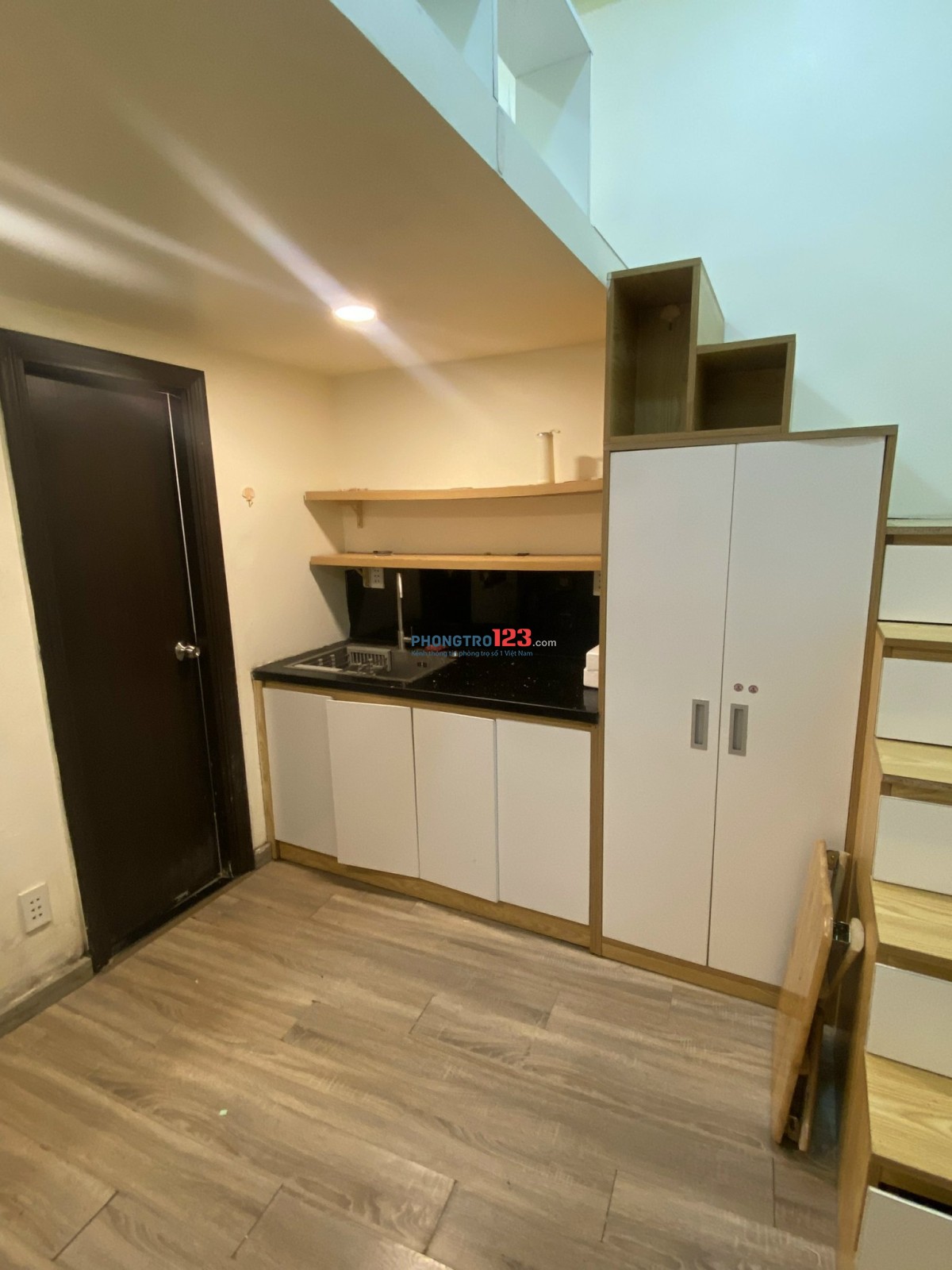 CHO THUÊ CĂN HỘ DUPLEX ( GÁC ) - GIÁ CỰC KÌ RẺ VỚI CĂN HỘ CÓ GÁC - QUẬN 4