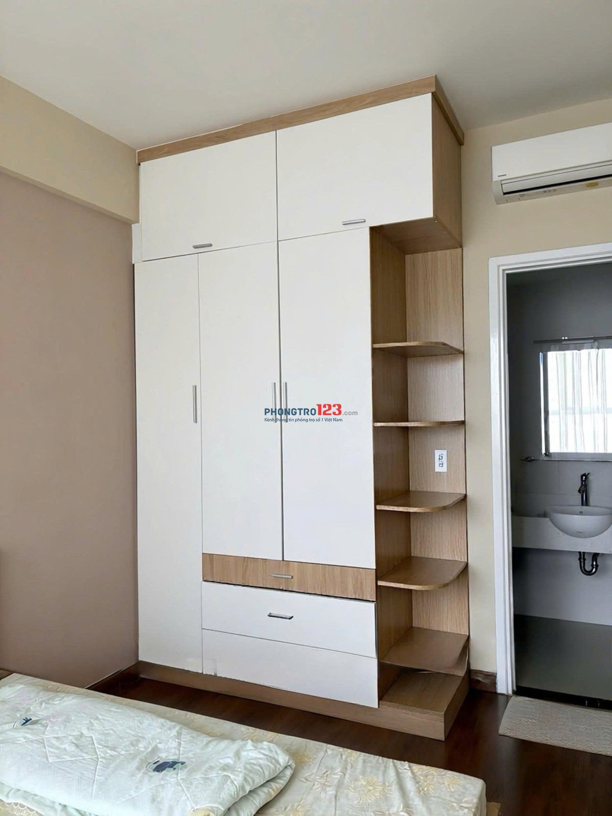 Cho thuê Central Plaza - 73m2, 2pn,2 wc, đầy đủ nội thất giá 14 tr/th