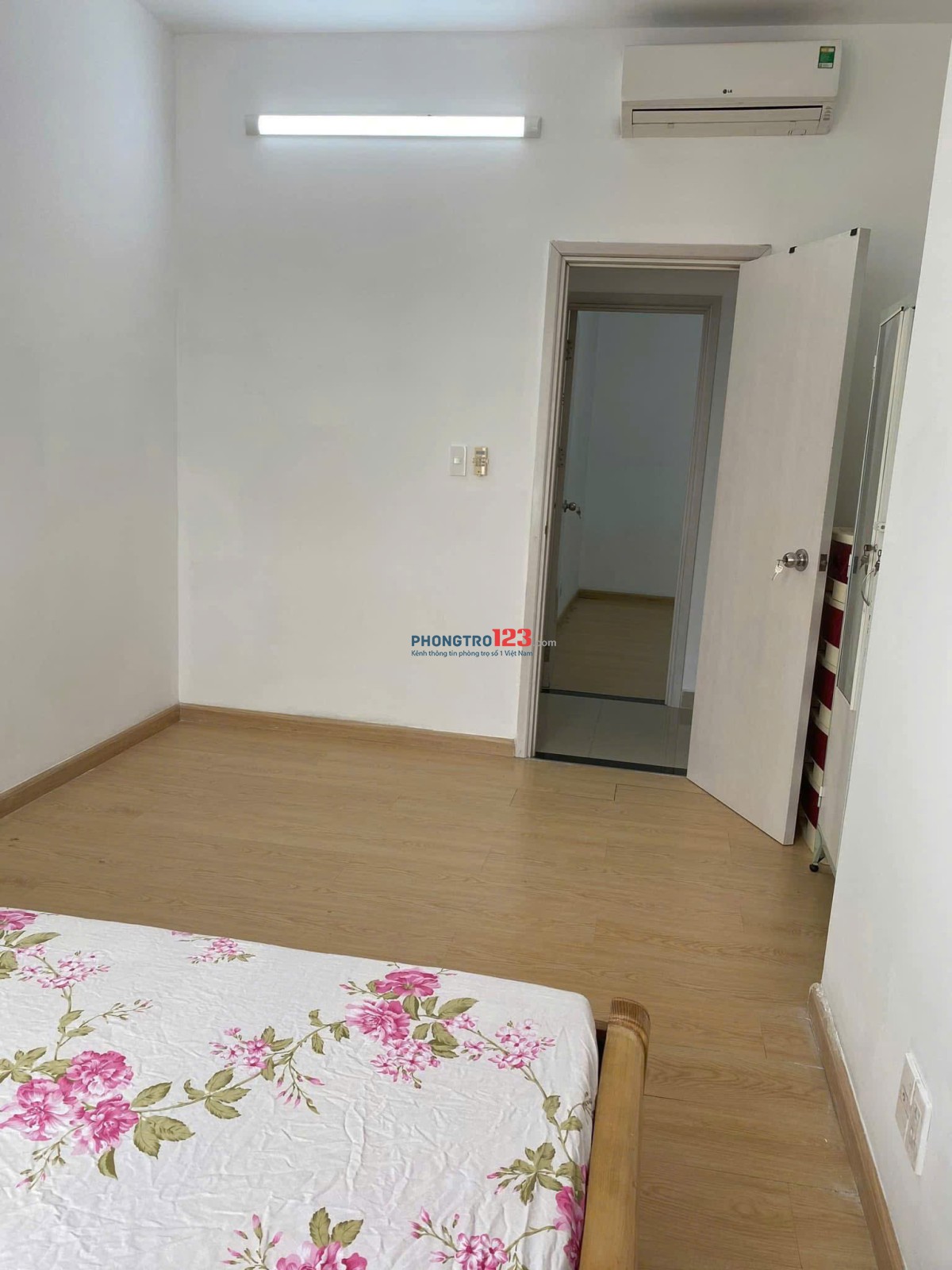 Cho thuê Chung cư Melody, 869 Âu cơ- căn 3p ngủ giá 14tr/tháng