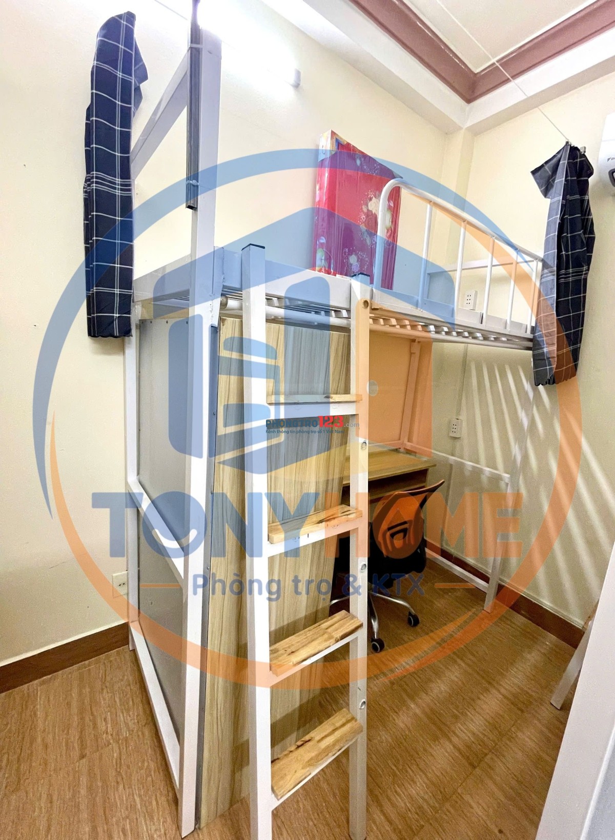DORM CAO CẤP BÌNH THẠNH – CHỈ 4 NGƯỜI/PHÒNG – BAO TRỌN CHI PHÍ - GẦN SIÊU THỊ EMART