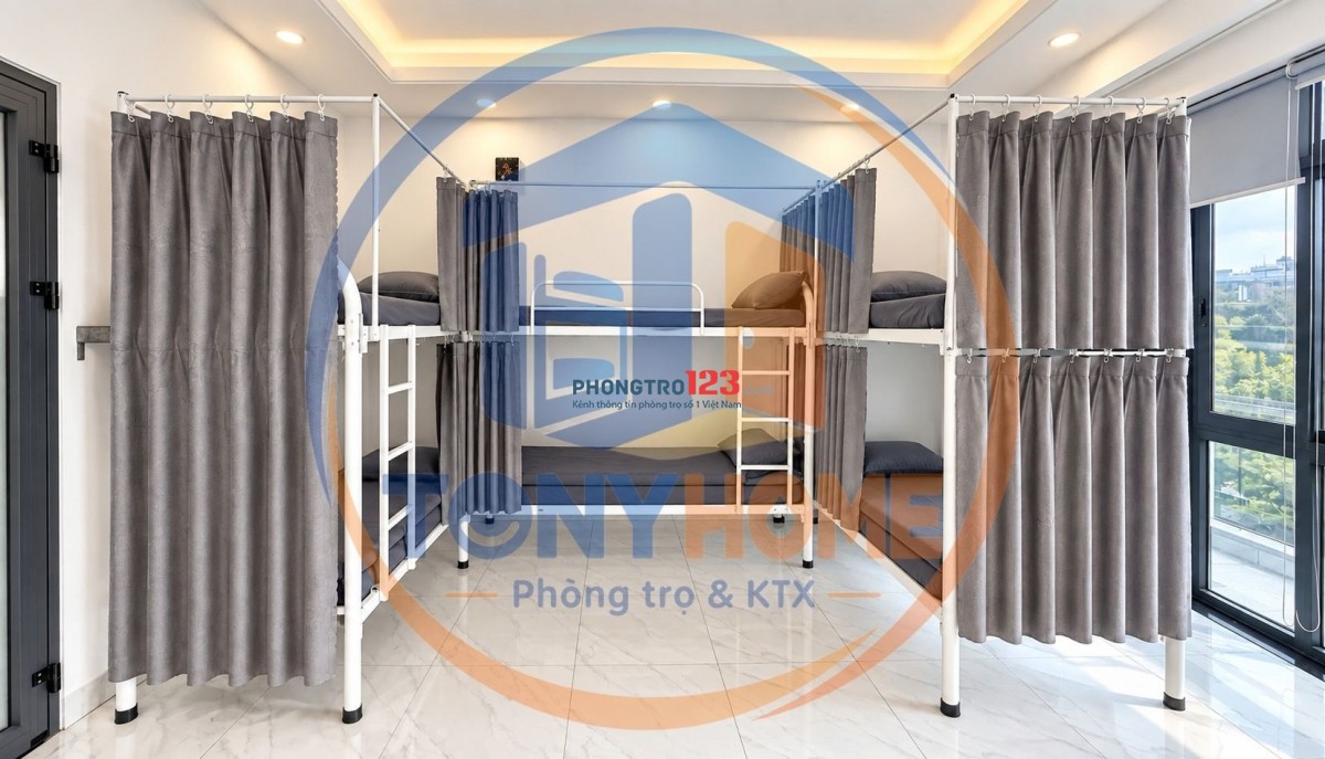 KÝ TÚC XÁ NAM VẠN PHÚC CITY – CÓ BAN CÔNG – CHỈ 1TR850/THÁNG