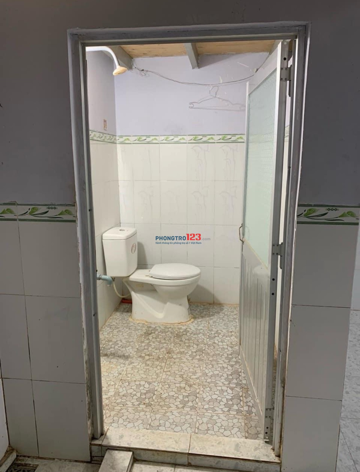 Cho thuê phòng trọ hẻm 668 Nguyễn Huệ,Tân Đồng, Thị Xã Đồng Xoài, giá rẻ 1,5tr/tháng, ngay trung tâm