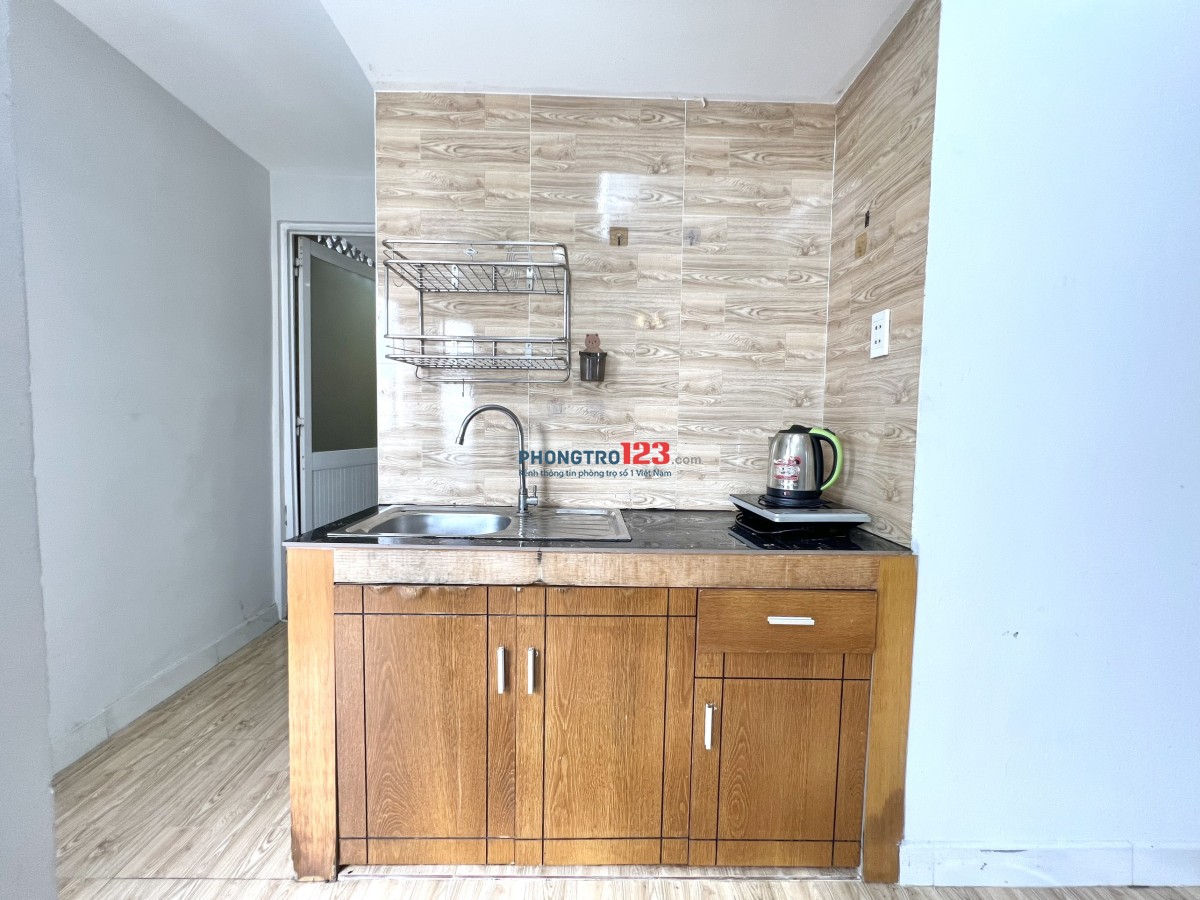 Căn hộ 2 phòng ngủ, máy giặt riêng ngay gần Ngã 6 Cộng Hòa, Bệnh viện Từ Dũ