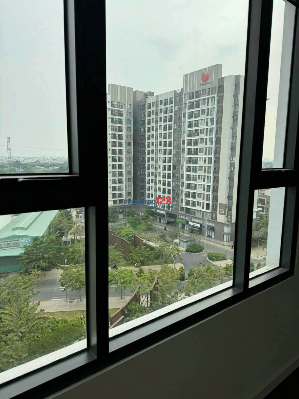 Chung cư Parkland, Nguyễn Thị Búp, Q12: 2p ngủ, nhà trống, 7,5triệu