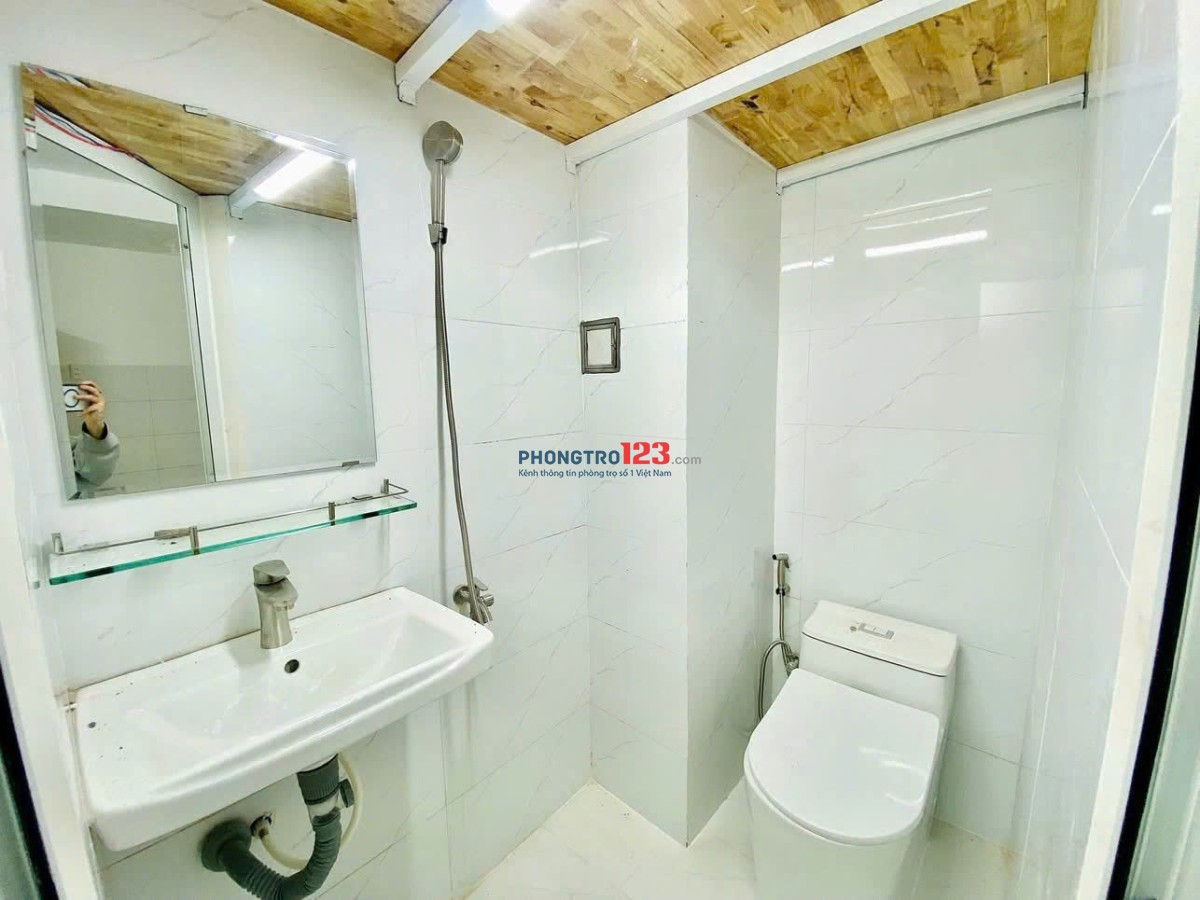  CĂN HỘ SẴN MÁY LẠNH FULL NỘI THẤT MỚI TINH SÁT BÊN CHỢ BÌNH THÀNH THUẬN TIỆN DI CHUYỂN LTT - NTT
