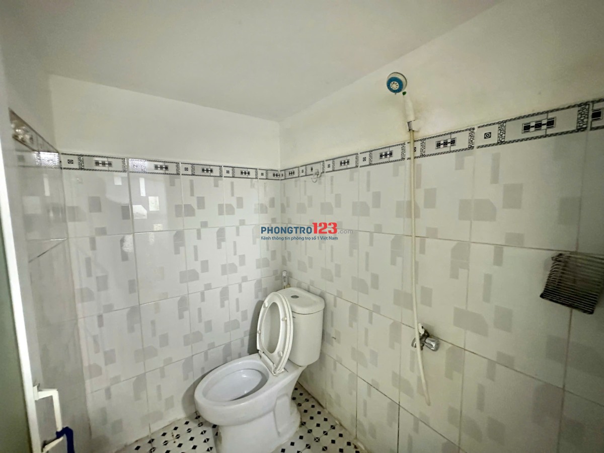 Phòng trọ sinh viên hẻm 666 Lê Trọng Tấn 2.8tr qua ĐH Công Thương - Aeon Tân Phú 10p đi xe