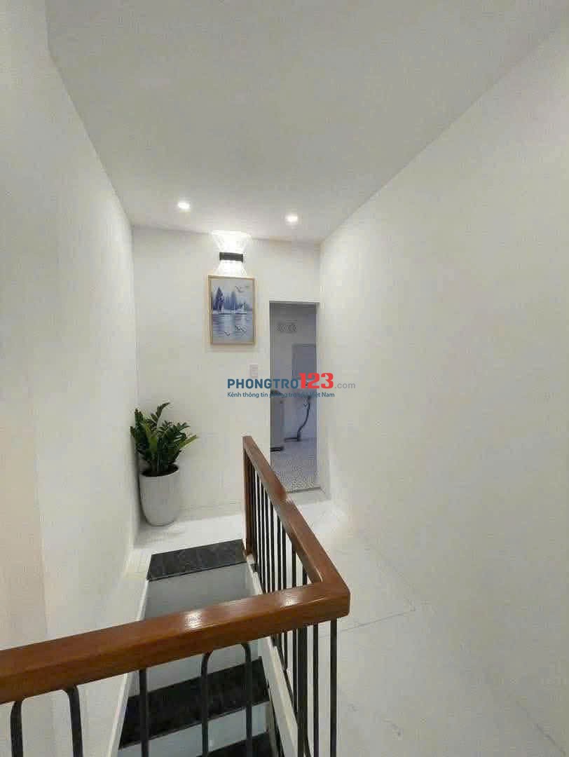 Nhà riêng - nội thất - 2 phòng ngủ, 2wc hẻm Huỳnh Văn Bánh - Phú Nhuận - 14tr5/tháng