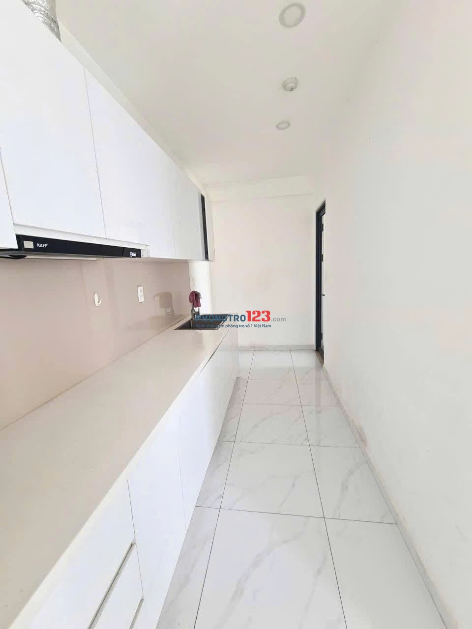 Cho thuê Căn Hộ Carillon 2, dt 116m2, 3PN, nhà trống, giá 13,5 tr/th