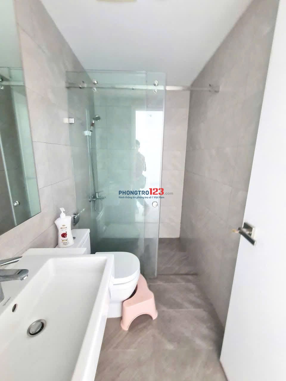Cho thuê Căn Hộ Carillon 2, dt 116m2, 3PN, nhà trống, giá 13,5 tr/th