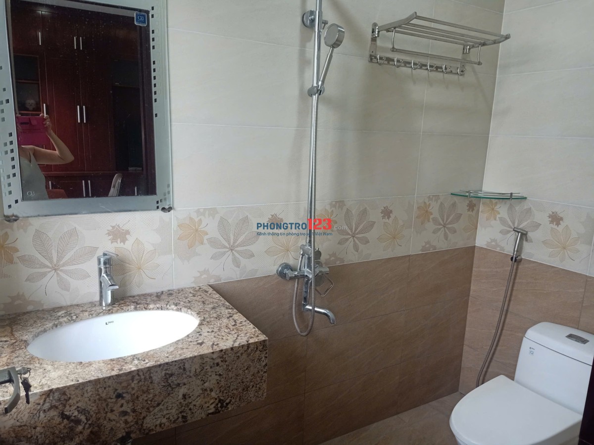 CHO THUÊ 1 PHÒNG NGỦ VỆ SINH RIÊNG TẠI THẠNH MỸ LỢI, Q2 CŨ - 5.5TR/THÁNG FULL NỘI THẤT