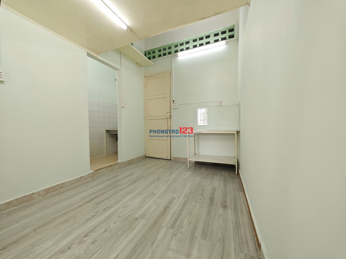 PHÒNG RIÊNG CHỦ GIỜ TỰ DO CÓ GÁC WC RIÊNG