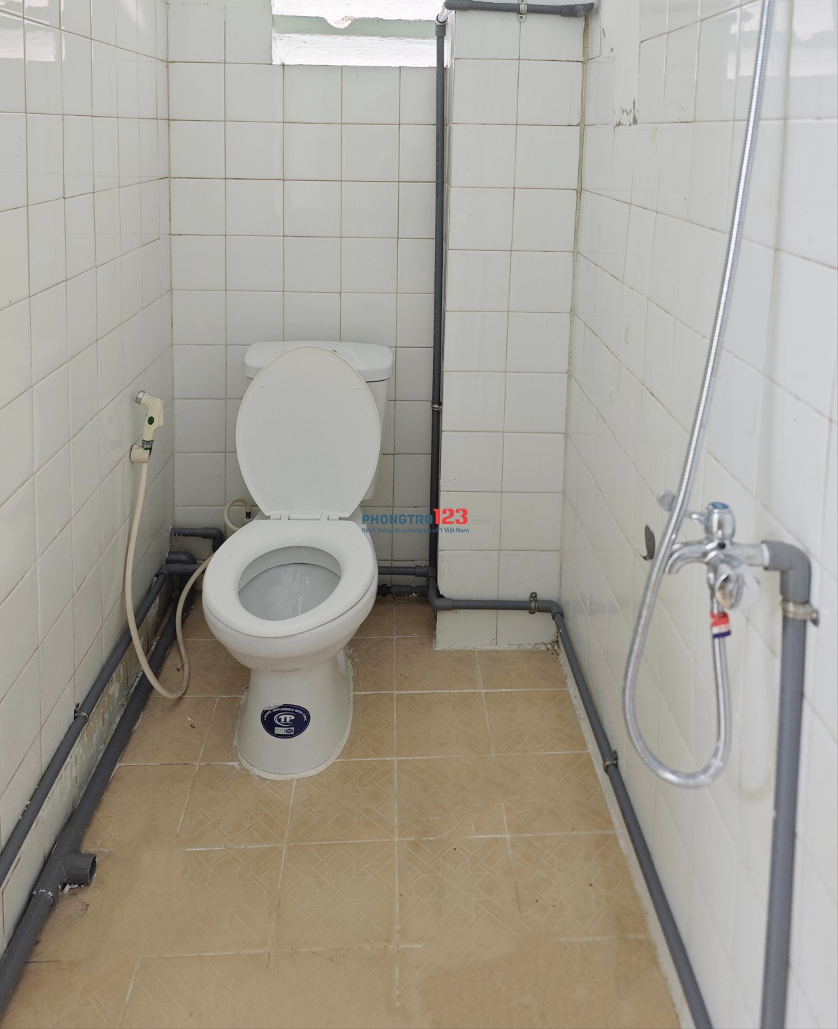 PHÒNG RIÊNG CHỦ GIỜ TỰ DO CÓ GÁC WC RIÊNG