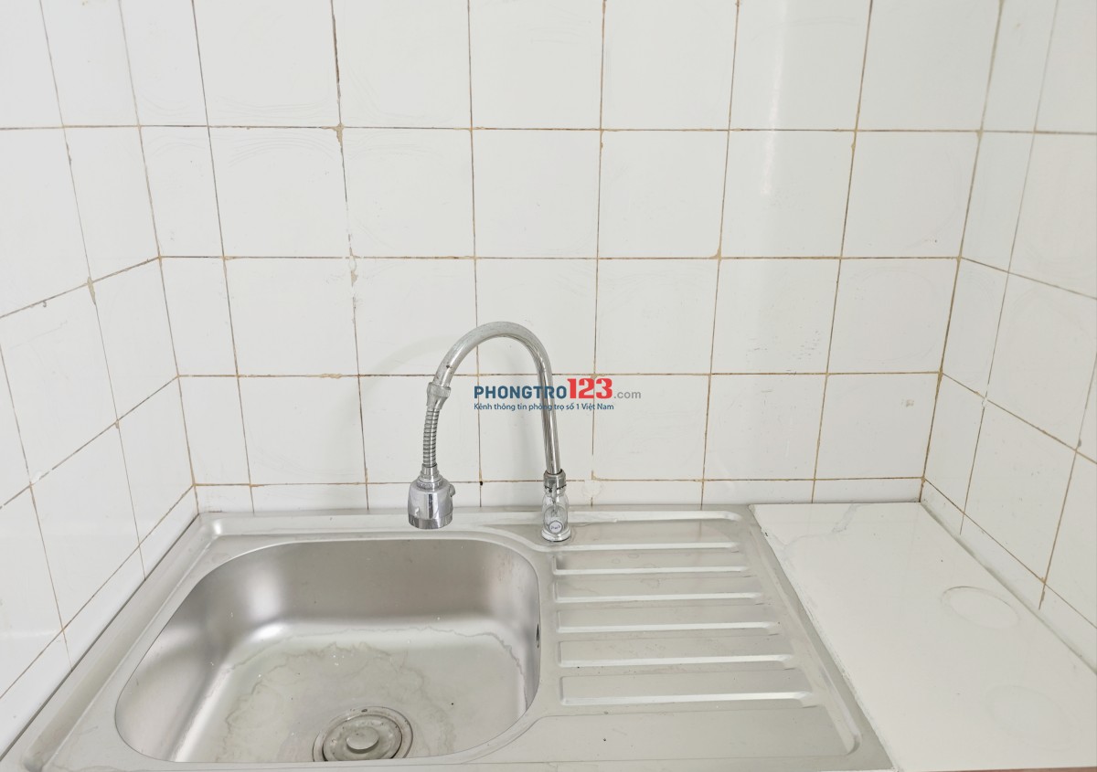 PHÒNG RIÊNG CHỦ GIỜ TỰ DO CÓ GÁC WC RIÊNG