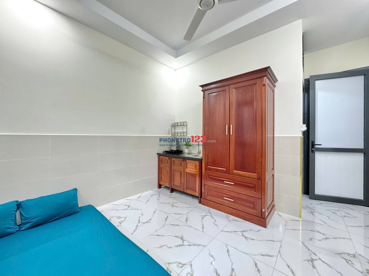 STUDIO FULL NỘI THẤT CỬA SỔ LỚN TẠI CÁCH MẠNG THÁNG 8, GẦN CÔNG VIÊN LÊ THỊ RIÊNG
