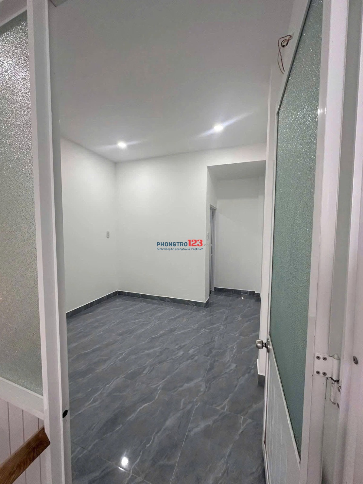 Nhà nguyên căn, Q. phú nhuận 109m2, đầy đủ nội thất, 2PN Giá thuê 13,5 tr/th
