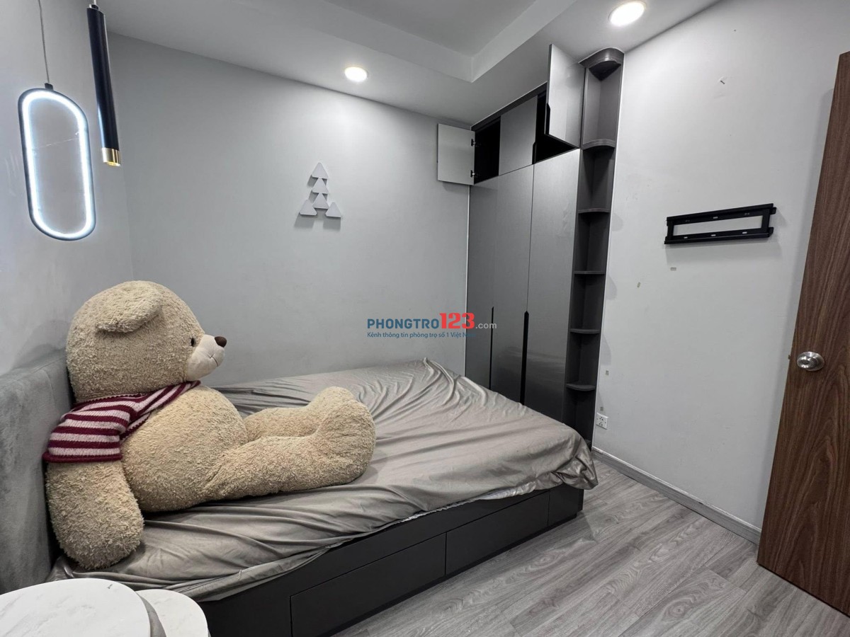 Căn hộ cao cấp 2p ngủ có ban công -Central Plaza giá 16tr/tháng.