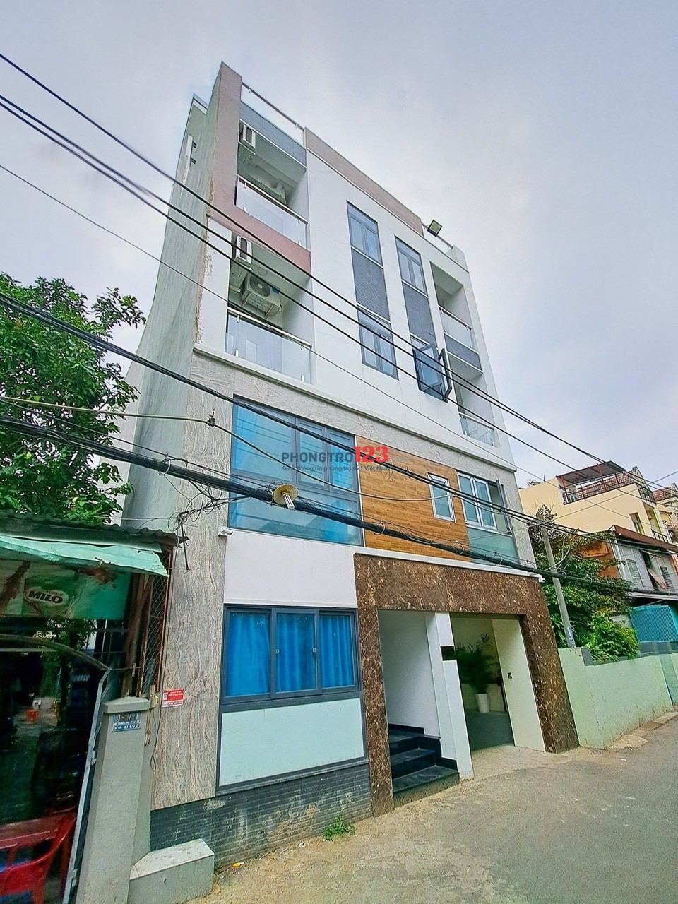 Cho thuê phòng gác 40m², ban công lớn thoáng – Nơ Trang Long, Bình Thạnh gần VLU, FTU, UTH, Luật