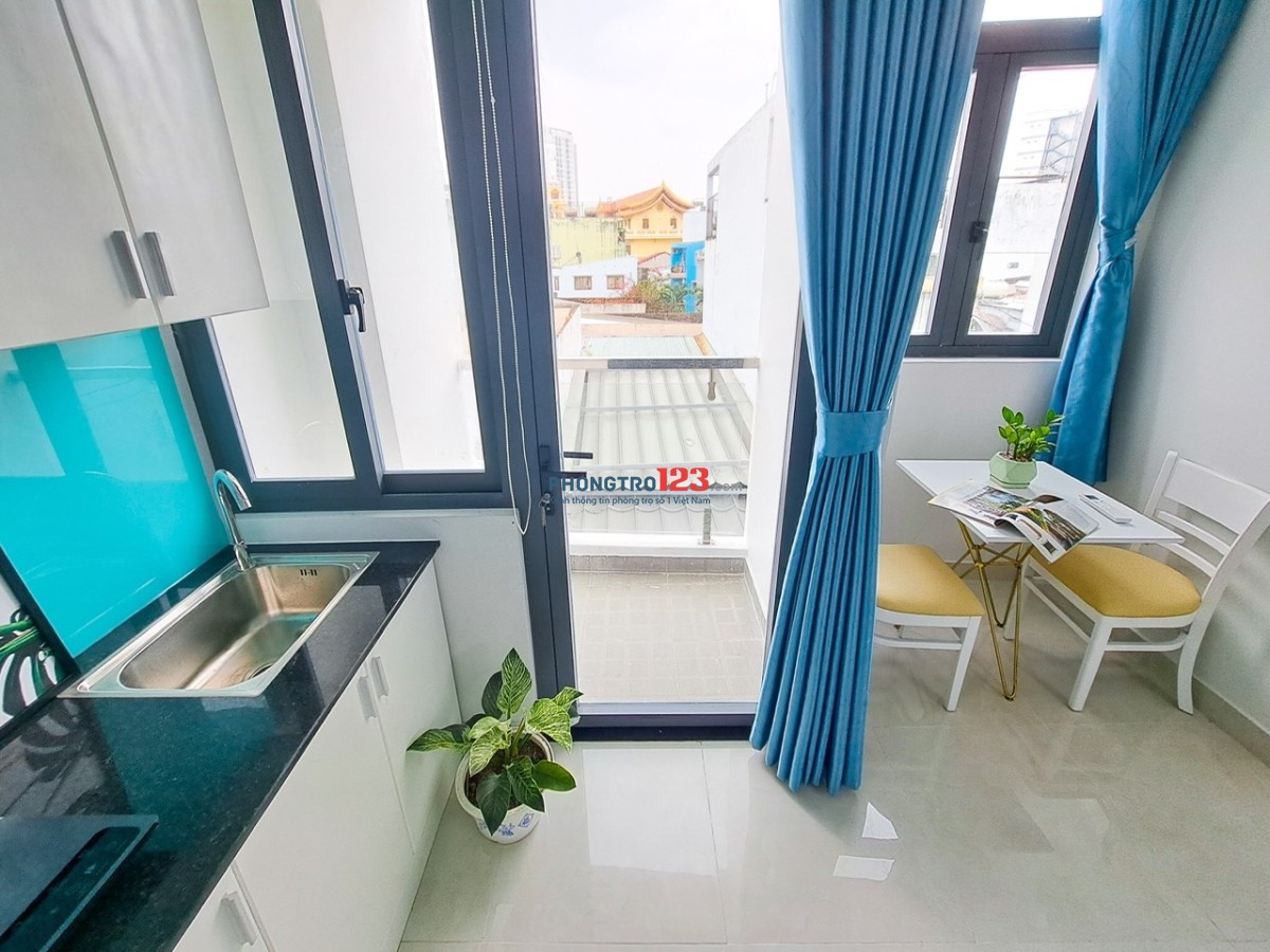 Cho thuê phòng gác 40m², ban công lớn thoáng – Nơ Trang Long, Bình Thạnh gần VLU, FTU, UTH, Luật