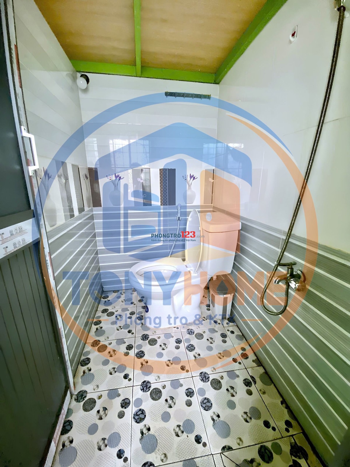 PHÒNG GÁC SẴN MÁY LẠNH - 2 CỬA SỔ LỚN THOÁNG – GẦN EMART PHAN VĂN TRỊ