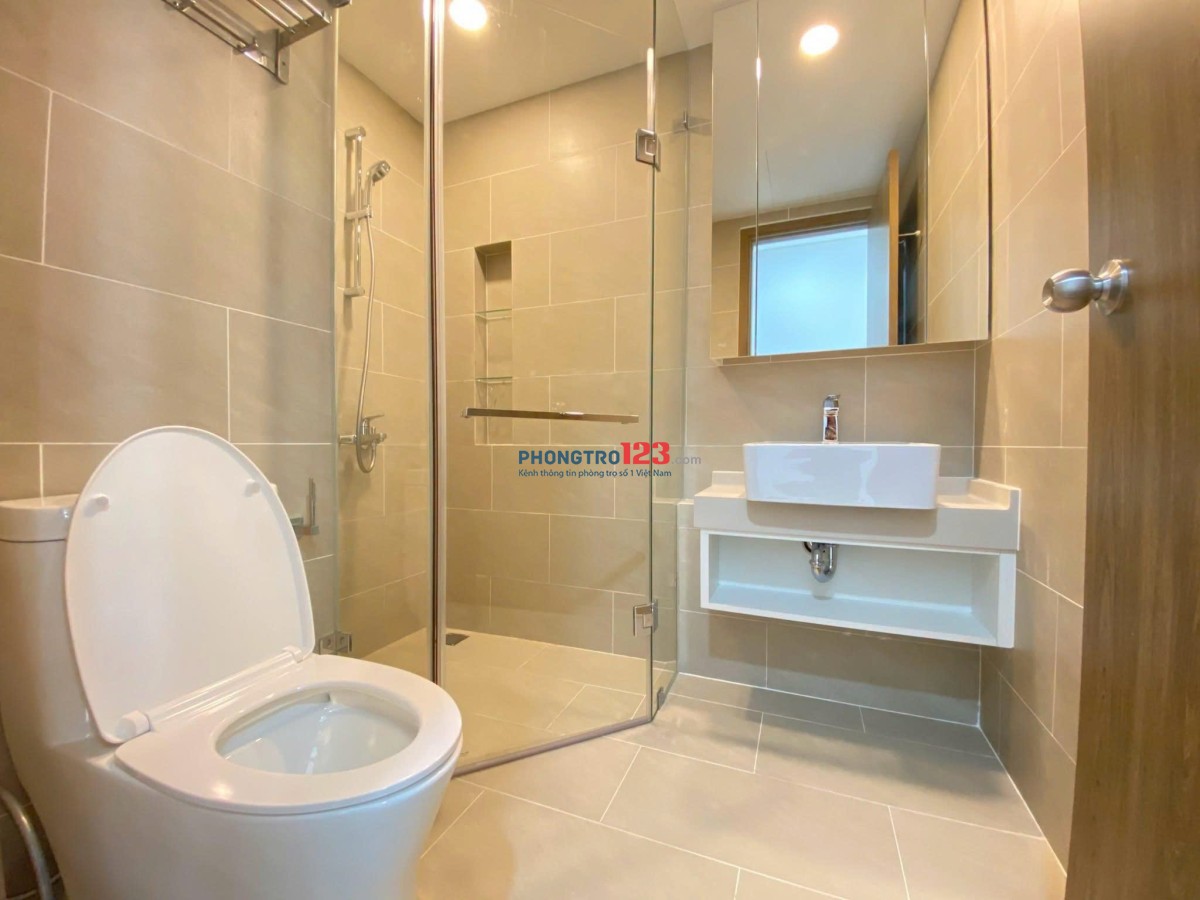 Căn góc 3 PN, 109m2, căn hộ ResGreen - Tân Phú giá 13.5 tr/th, ko Nội Thất.