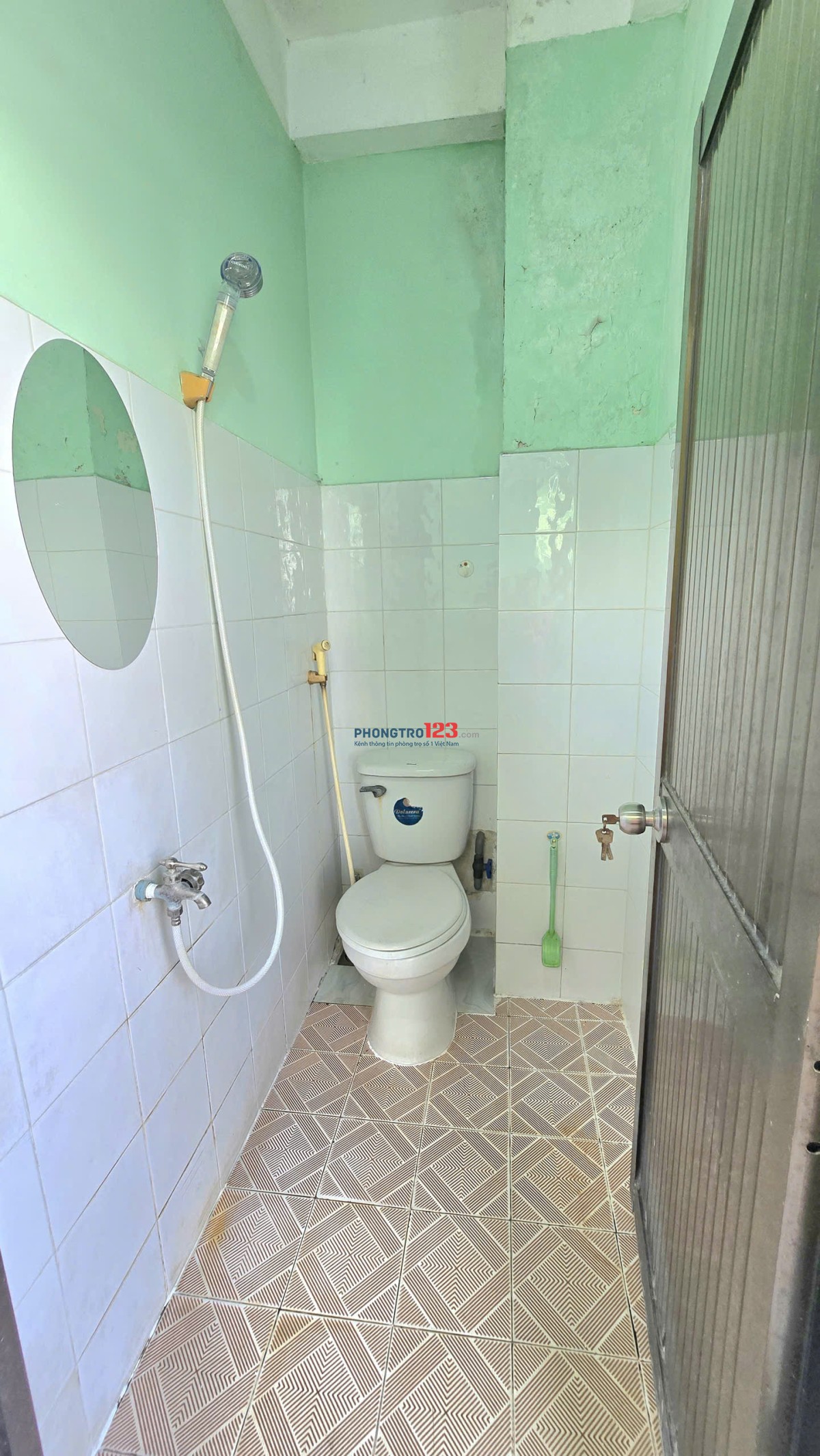 Phòng Trọ 12m2 Đường Thành Thái, Quận 10, Toilet Riêng, An Ninh, Yên Tĩnh
