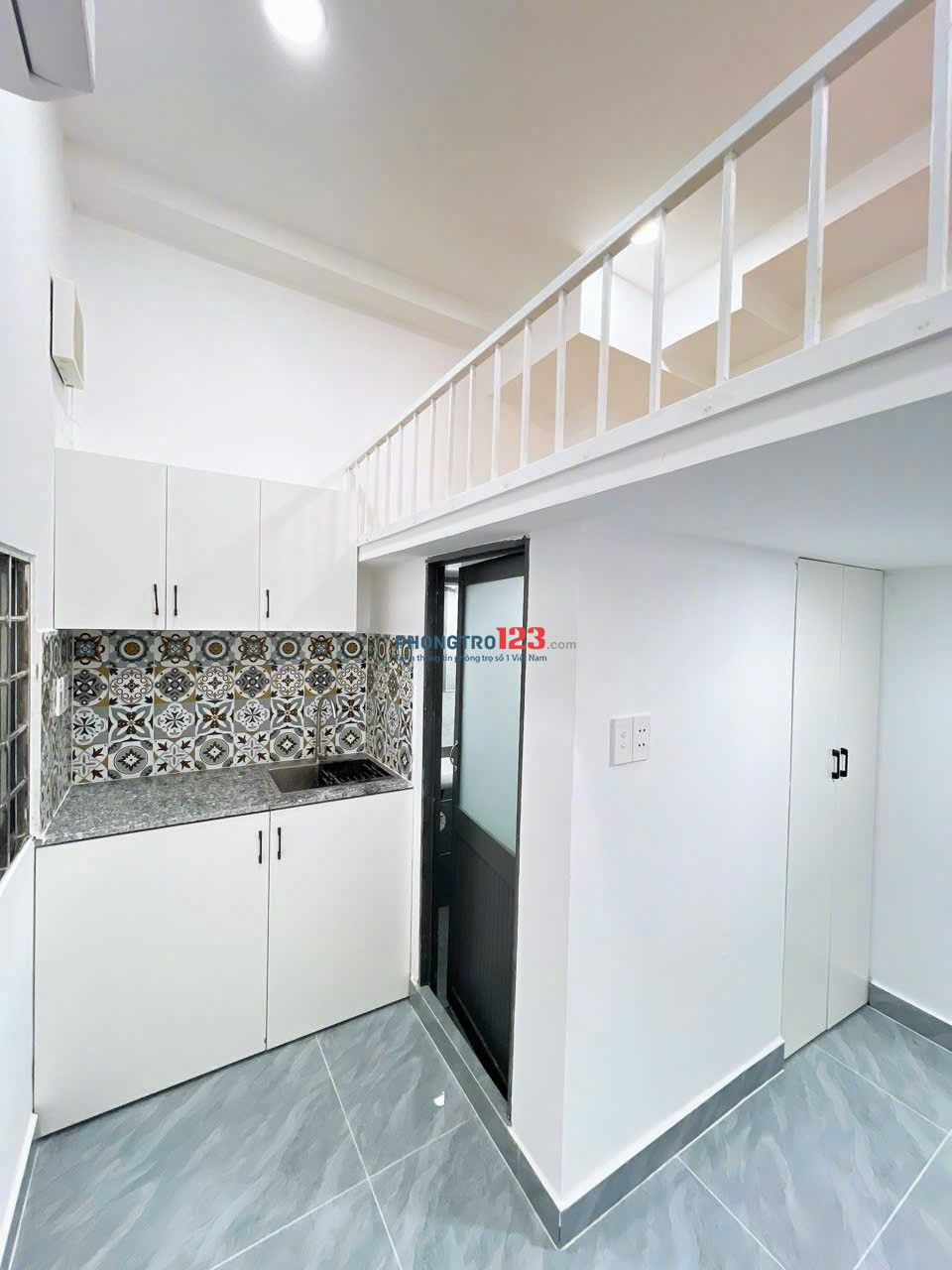 Duplex cửa sổ trời full nội thất