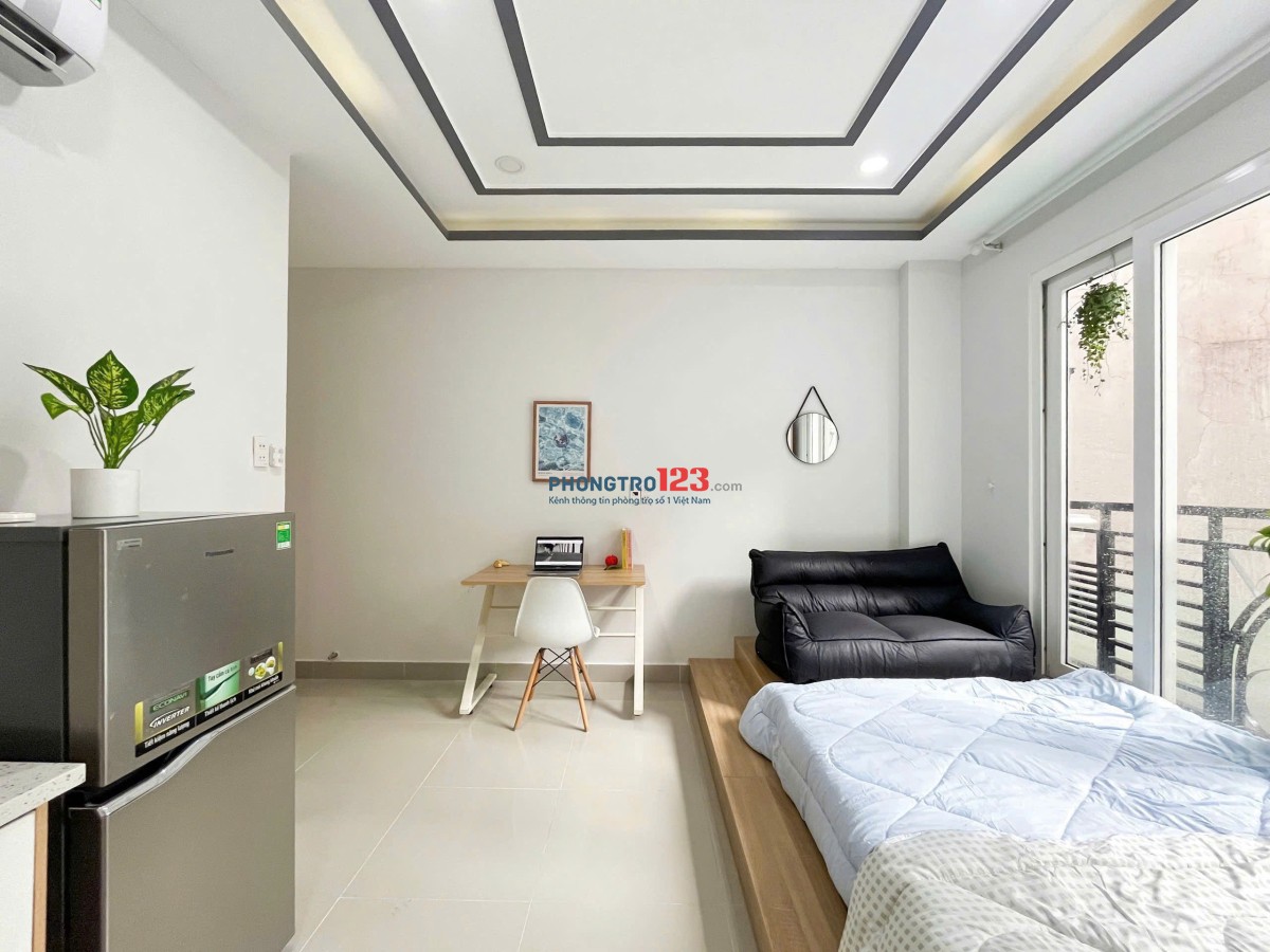 CĂN HỘ BAN CÔNG SIÊU ĐẸP RỘNG RÃI PHAN ĐĂNG LƯU – GIÁ DƯỚI 7 TRIỆU, SÁT VÁCH QUẬN 1, DỌN VÀO Ở NGAY