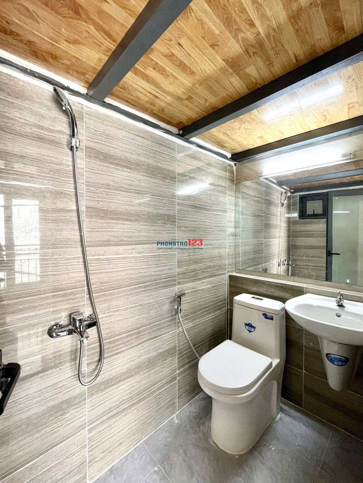 DUPLEX GÁC CAO BANCON THOÁNG FULL NỘI THẤT TẠI PHAN VĂN HÂN NGAY CẦU THỊ NGHÈ GẦN THẢO CẦM VIÊN