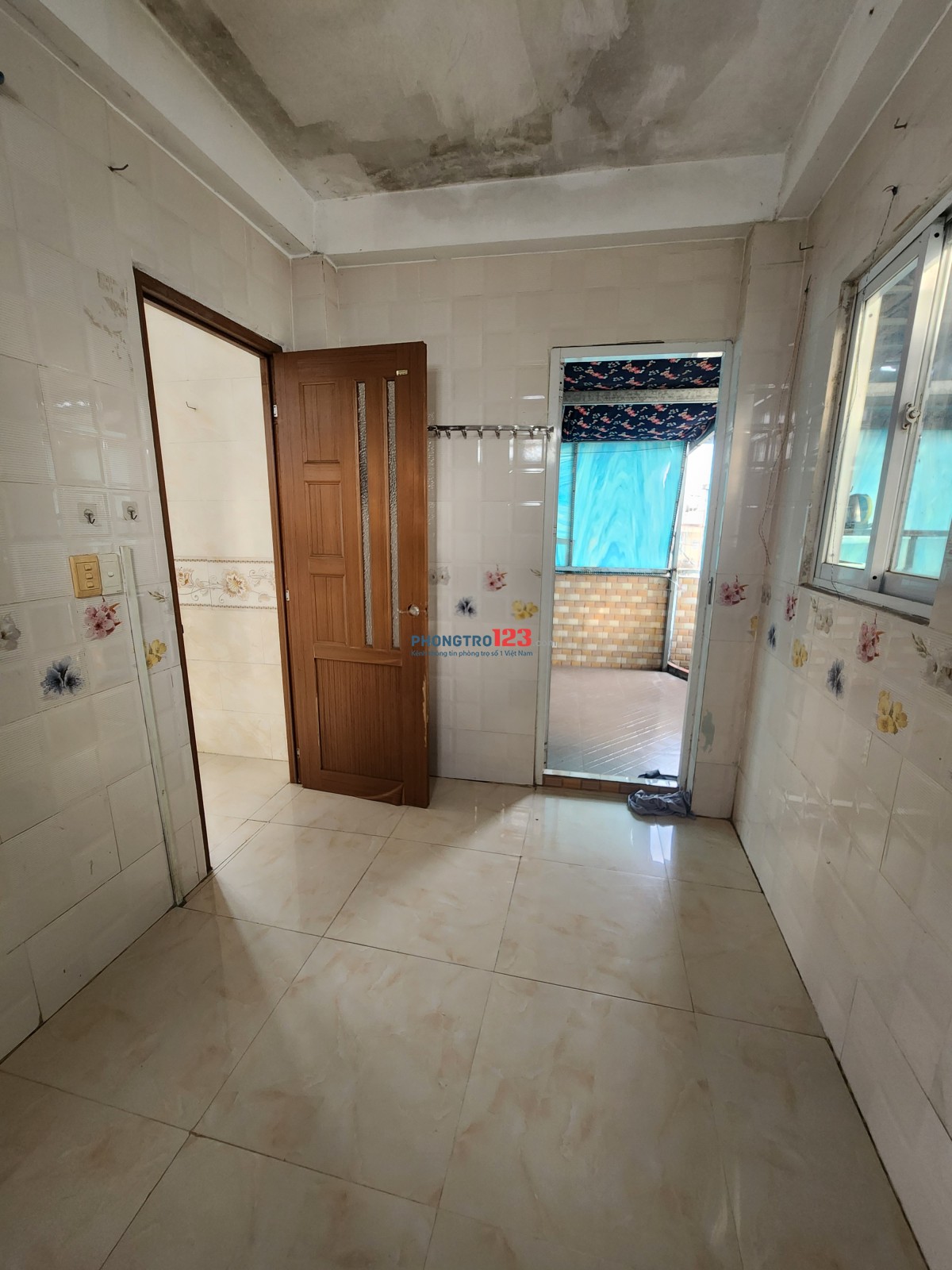 CHO THUÊ PHÒNG NHÀ 860/8 Đường Hưng Phú, Q8 có cửa sổ lớn, 3,8tr/tháng