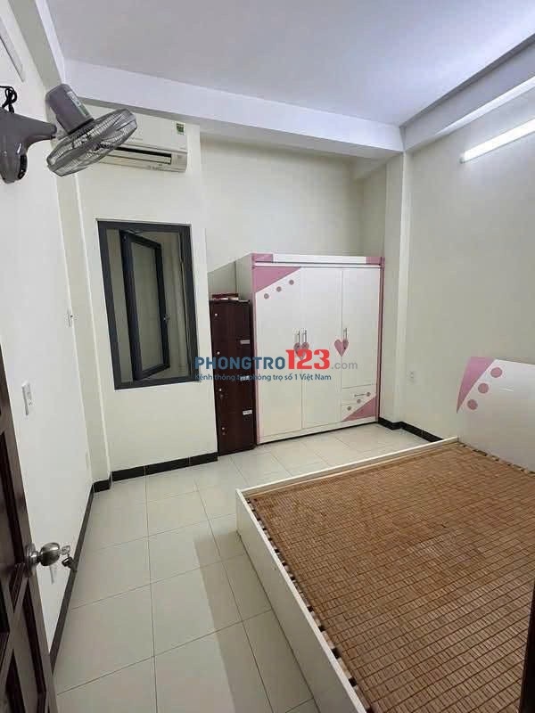 Nhà nguyên căn hẻm Phan Xích Long (103m2) trệt 1 lầu 2PN, full nt, giá 14,5 tr/th