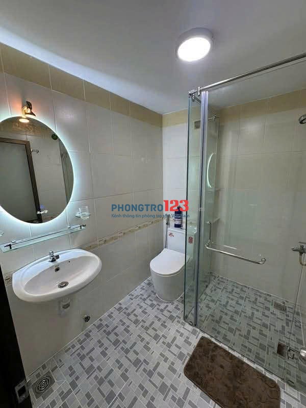 Nhà nguyên căn hẻm Phan Xích Long (103m2) trệt 1 lầu 2PN, full nt, giá 14,5 tr/th