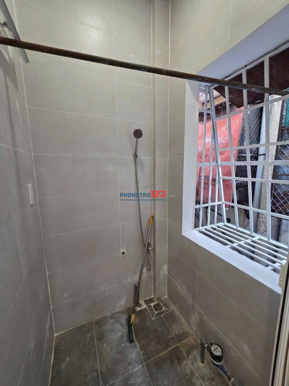 Chung cư Hoàng Sa-Q.3 thang bộ lầu 2, đầy đủ nội thất 1PN, GIÁ 8 TR/TH